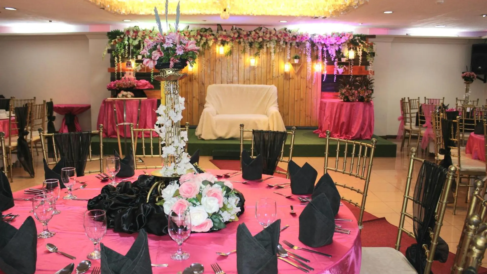 Rosas Garden Hotel Manila 2*,