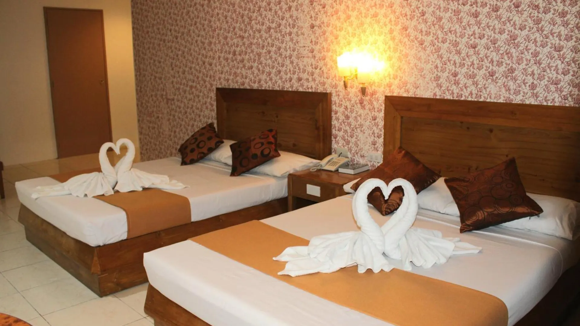 Rosas Garden Hotel Manila