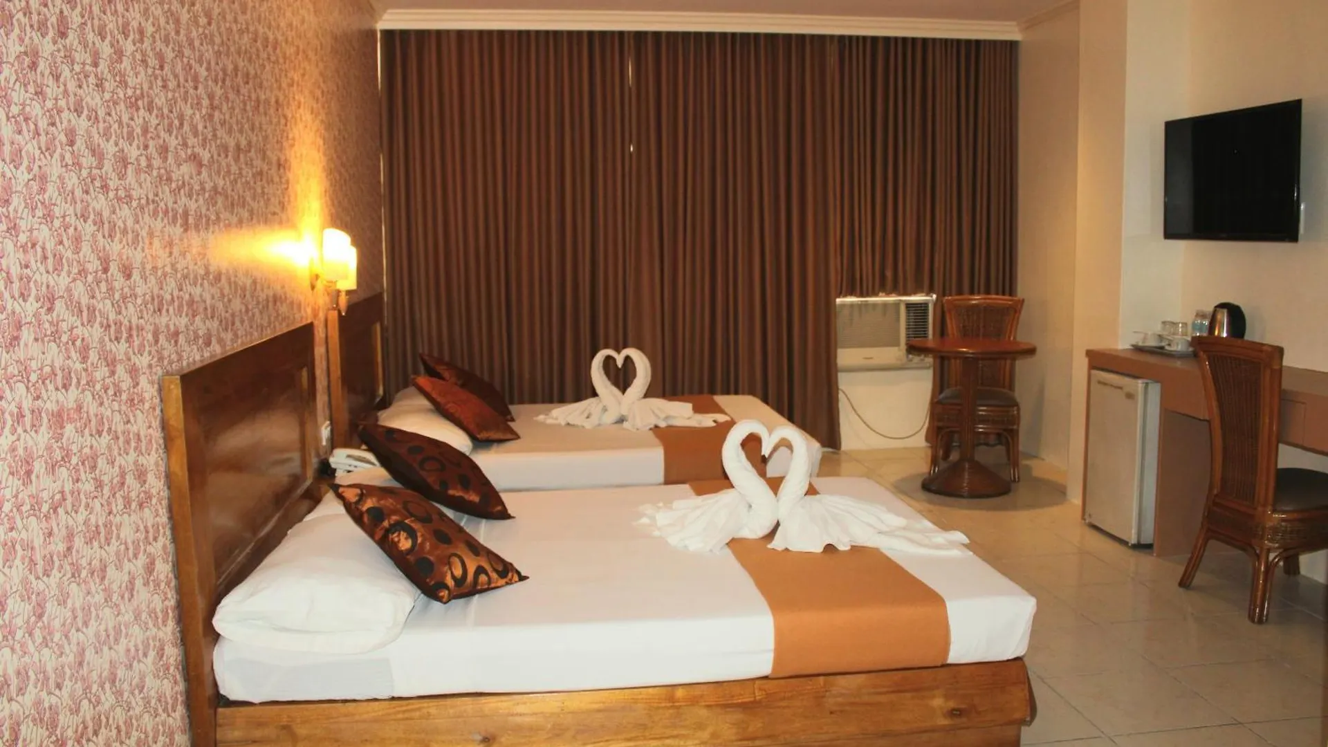Rosas Garden Hotel Manila
