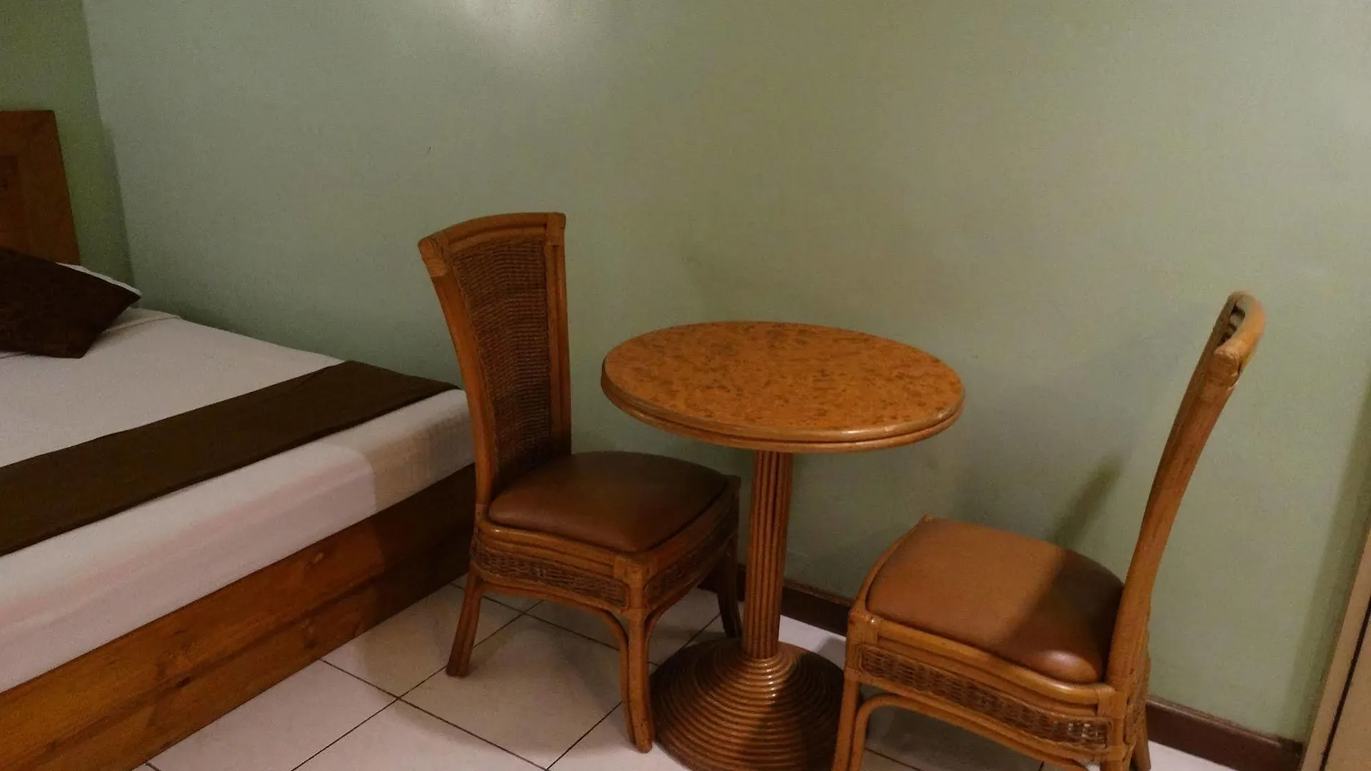 **  Rosas Garden Hotel Manila Philippines