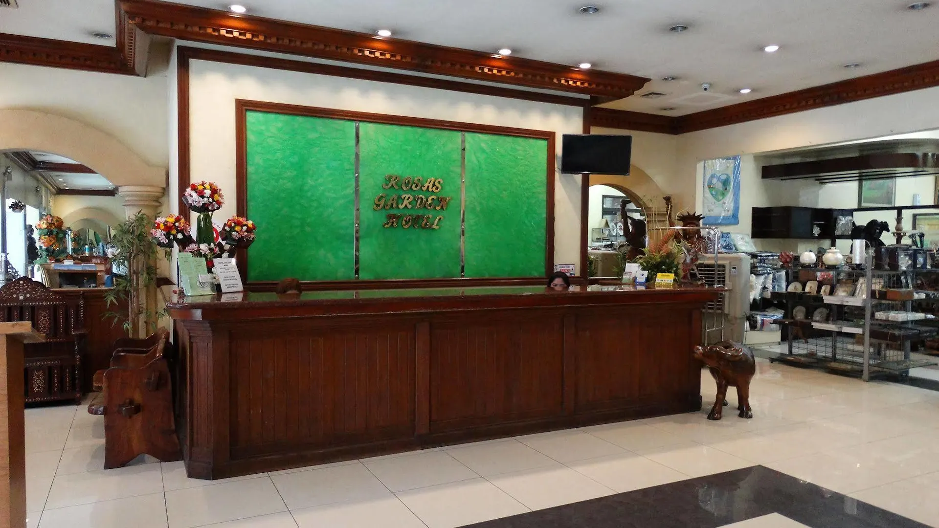 Rosas Garden Hotel Manila