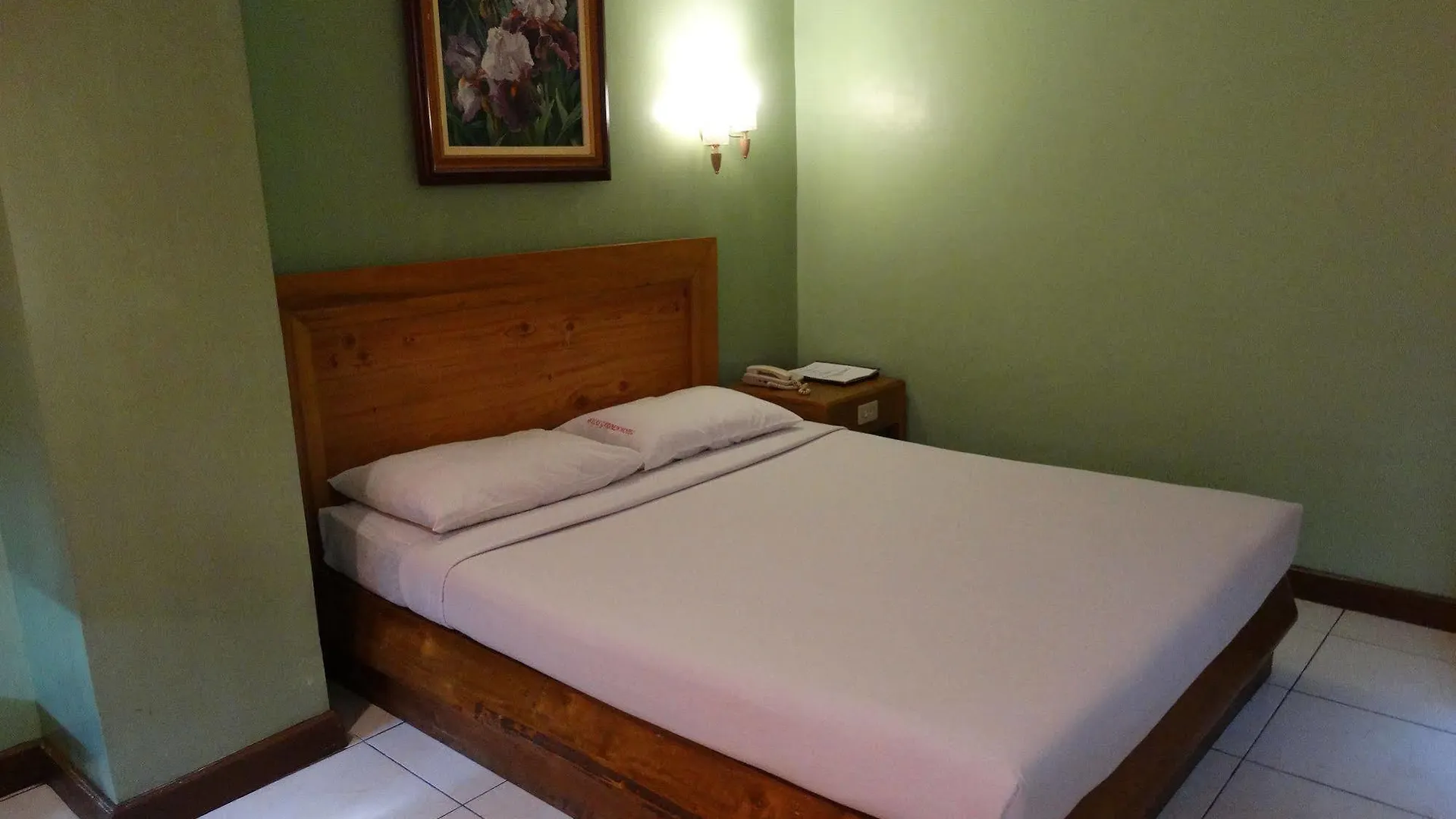 Rosas Garden Hotel Manila 2*,
